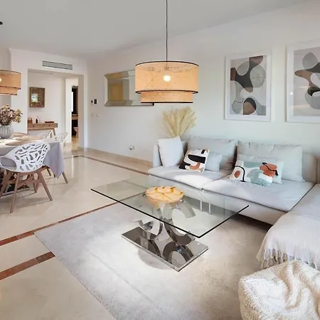Stunning 2 Bed El Palmeral Near The Rdr483 Marbella